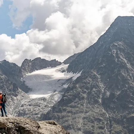 Chesa Pool Sils Maria