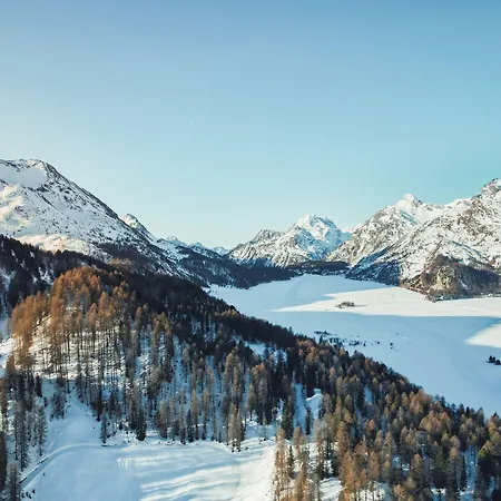 Chesa Pool Sils Maria