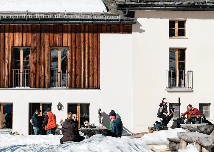 Chesa Pool Sils-Maria