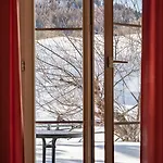 Chesa Pool Отель Зильс-Мария