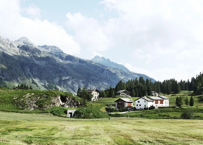 Chesa Pool Sils Maria